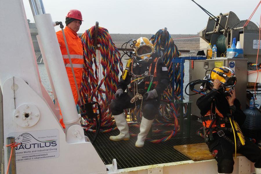 Nautilus - operatori tecnici subacquei a lavoro