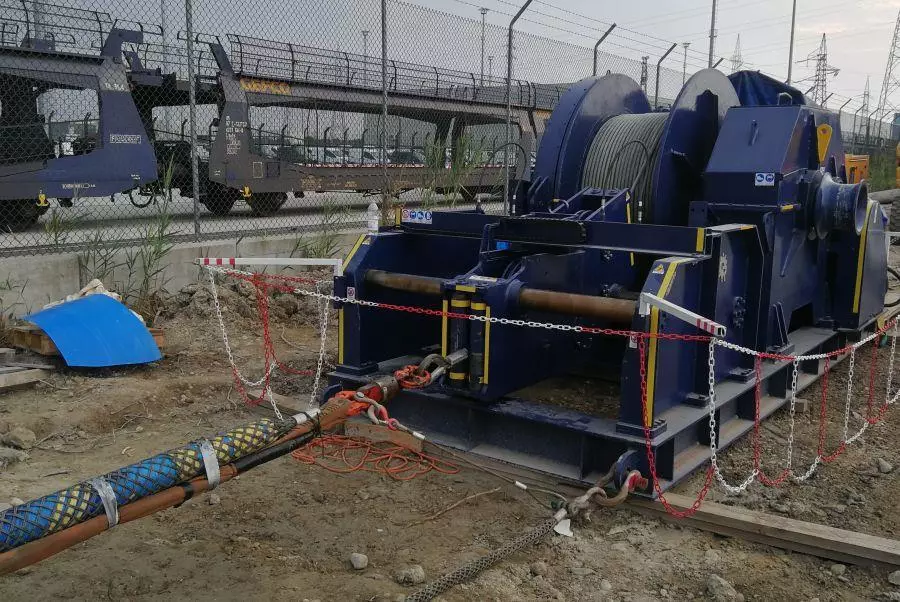 Argano a tiro continuo controllato