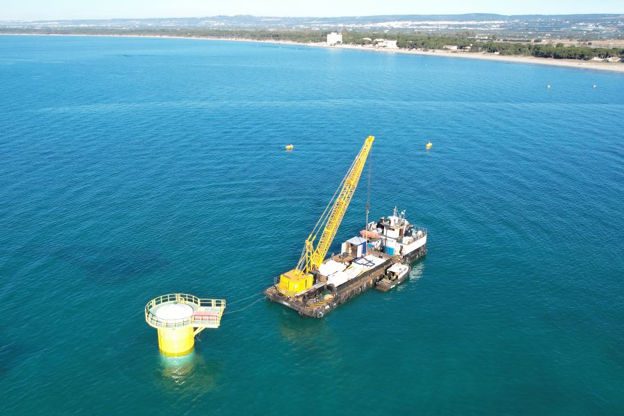 Installazione cavi sottomarini per parco eolico off-shore a Taranto
